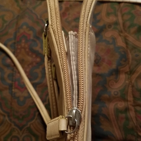 Purse - Picture 5 of 6